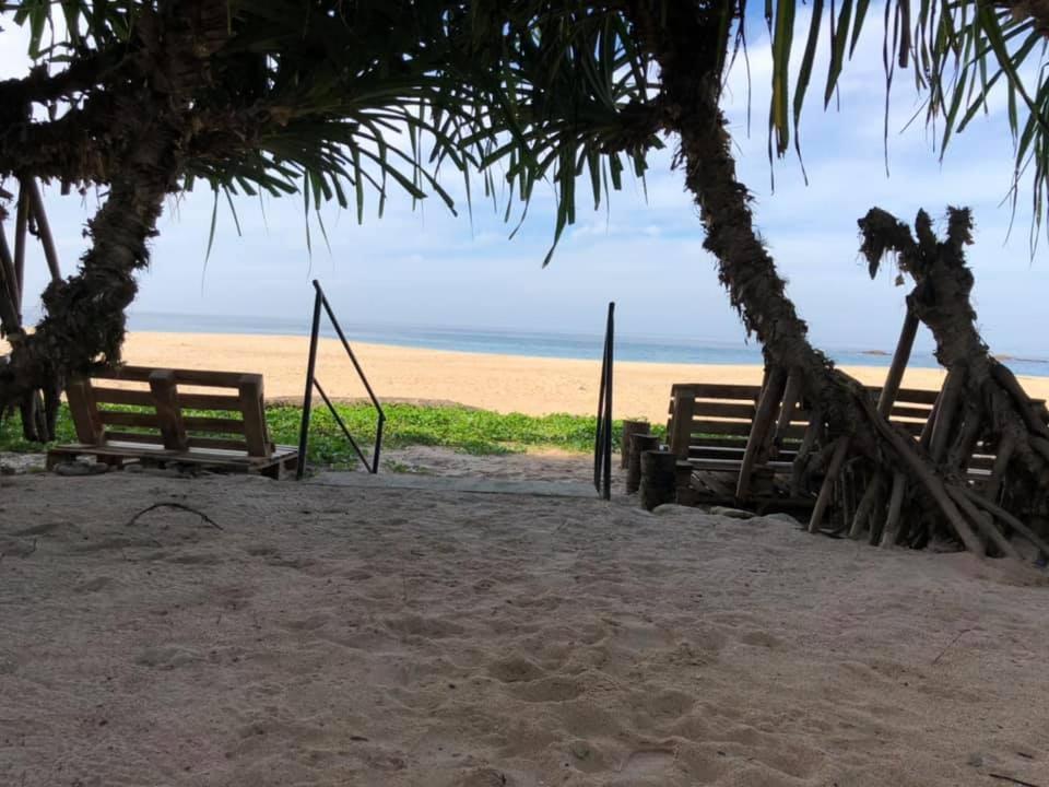 אמבלנגודה Sea Crest Beach Villa מראה חיצוני תמונה
