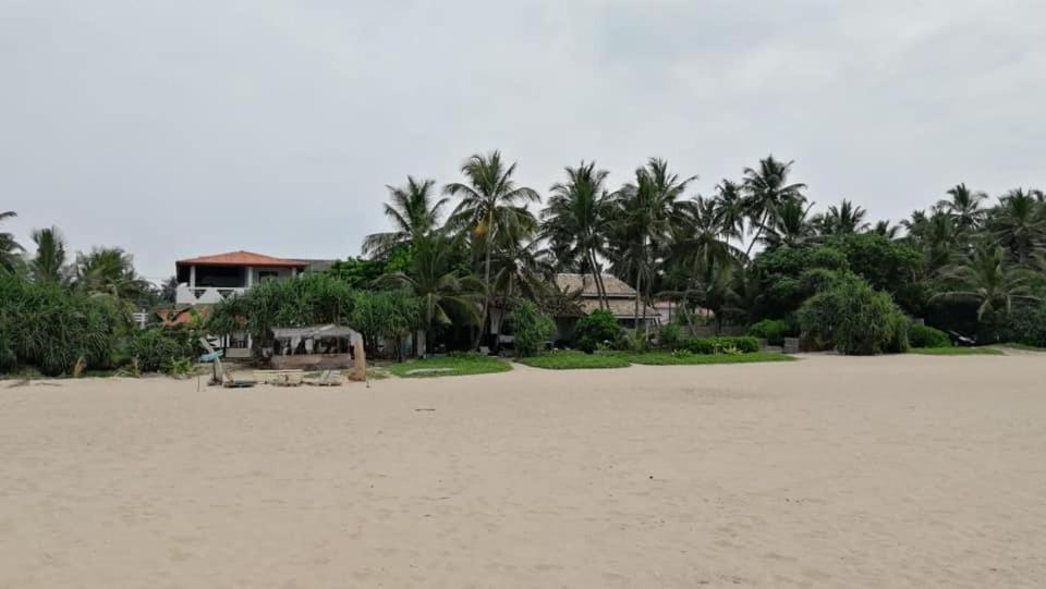 אמבלנגודה Sea Crest Beach Villa מראה חיצוני תמונה
